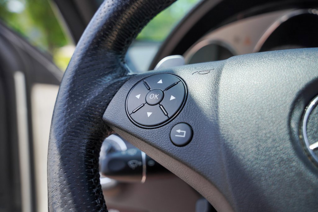 Used 2010 Mercedes-Benz C 63 AMG Sedan image 13