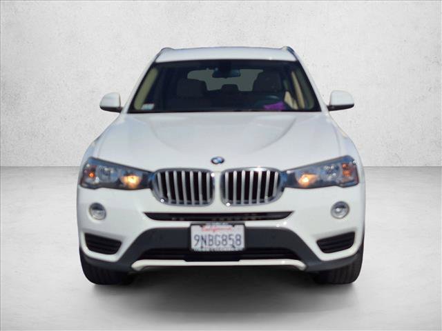 Used 2017 BMW X3 xDrive28i AWD/4WD image 2