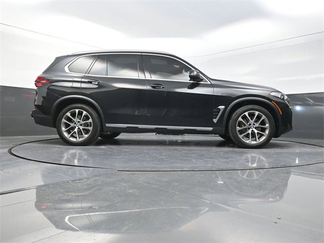 Used 2024 BMW X5 xDrive40i w/ Premium Package image 34