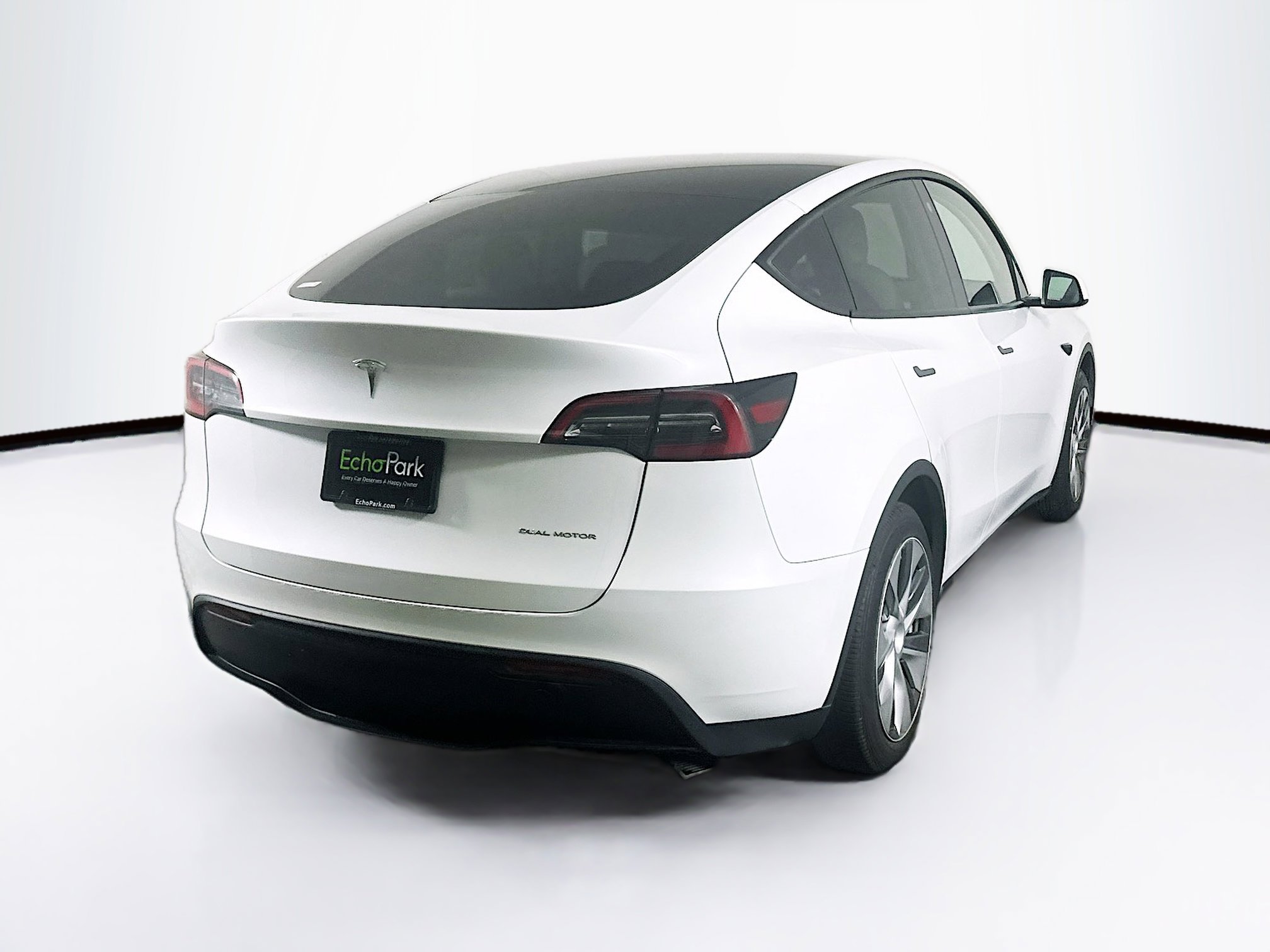 Used 2023 Tesla Model Y Long Range image 9