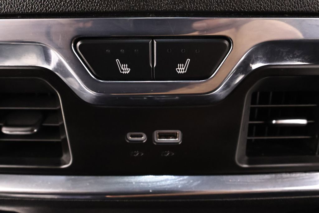 Used 2025 Chevrolet Silverado 2500 High Country w/ High Country Premium Package image 17