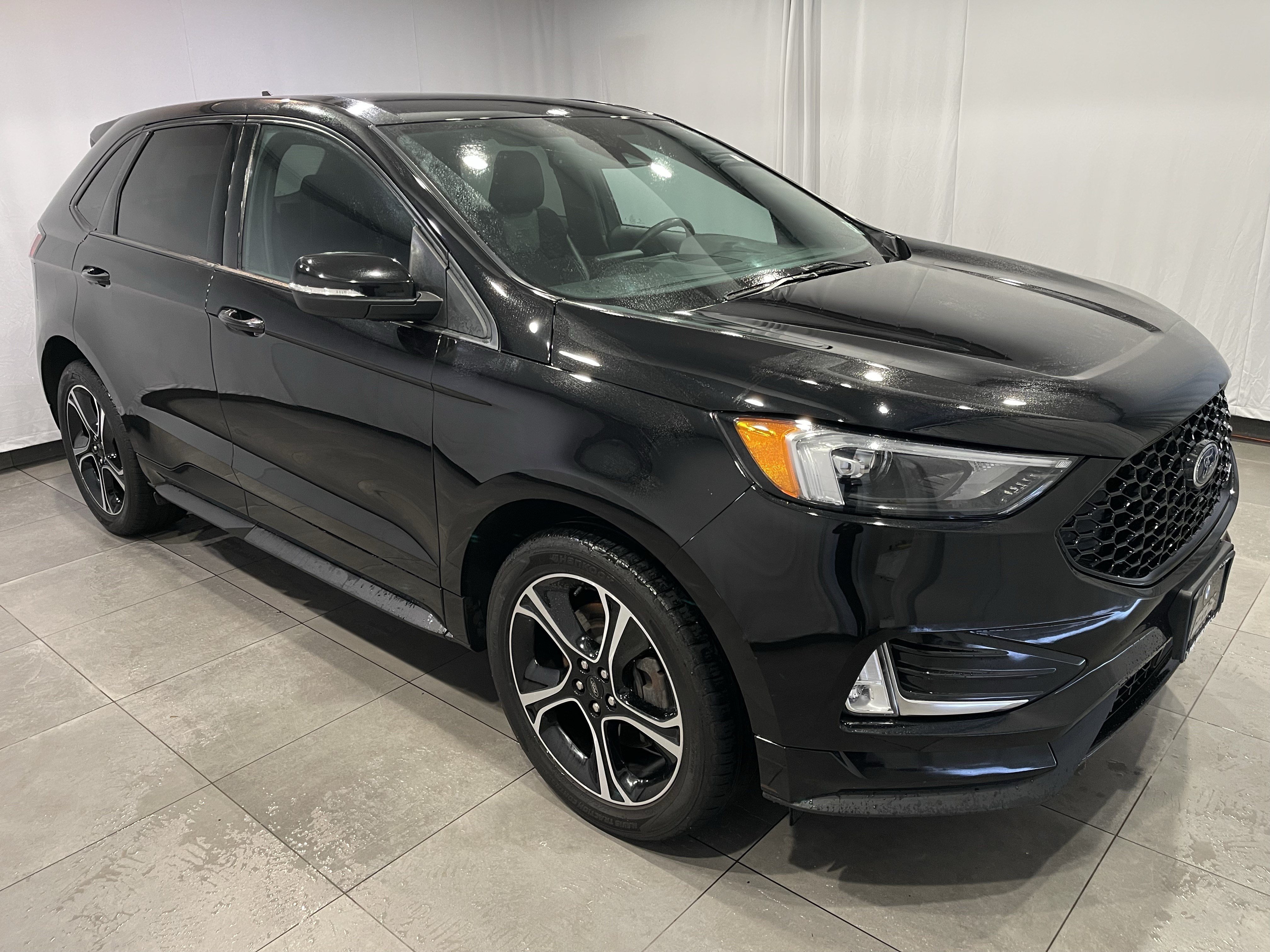 Used 2023 Ford Edge ST AWD/4WD image 3