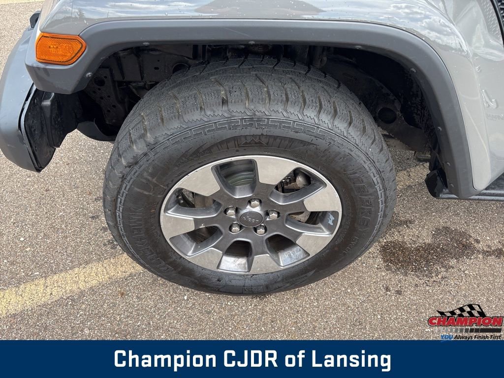 Used 2021 Jeep Wrangler Unlimited Sahara w/ Uconnect 4C Nav & Sound Group image 2