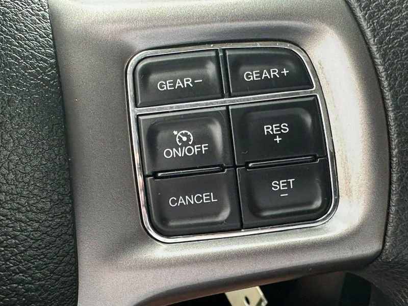 Used 2022 RAM 1500 Classic SLT image 19