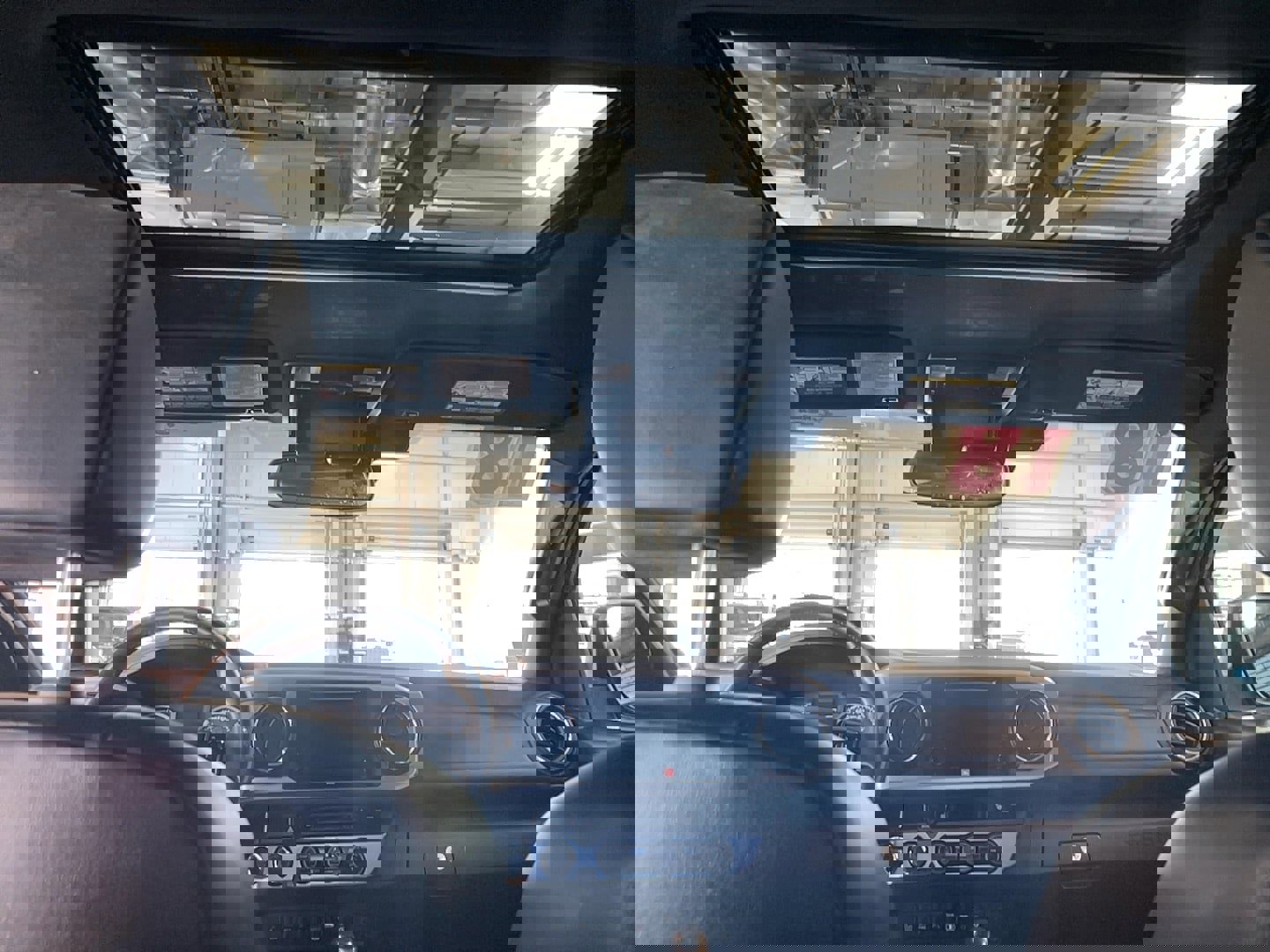 Used 2018 Toyota Tacoma Limited image 10