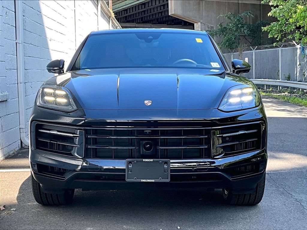 Certified 2026 Porsche Cayenne E-Hybrid Coupe AWD/4WD image 8