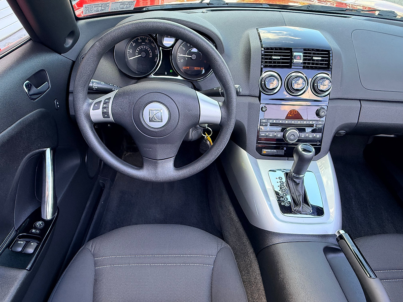 Used 2007 Saturn Sky RWD image 16