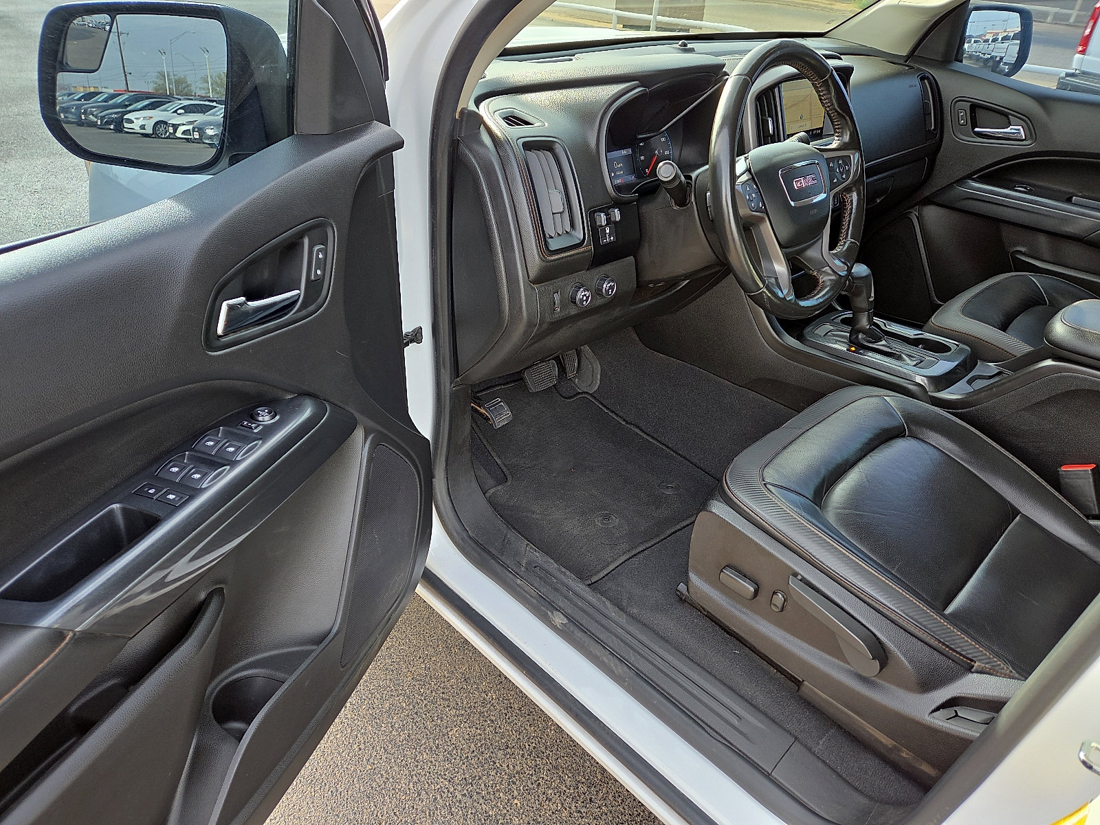 Used 2021 GMC Canyon AT4 w/ Driver Alert Package image 9