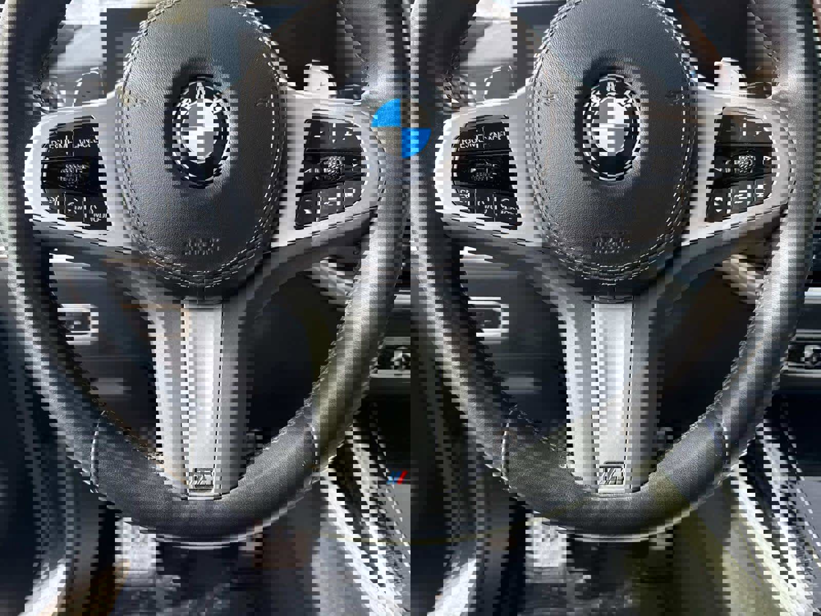 Used 2024 BMW X7 xDrive40i w/ Executive Package image 19