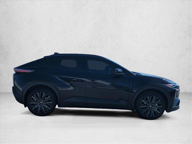 Used 2026 Toyota C-HR AWD/4WD image 4