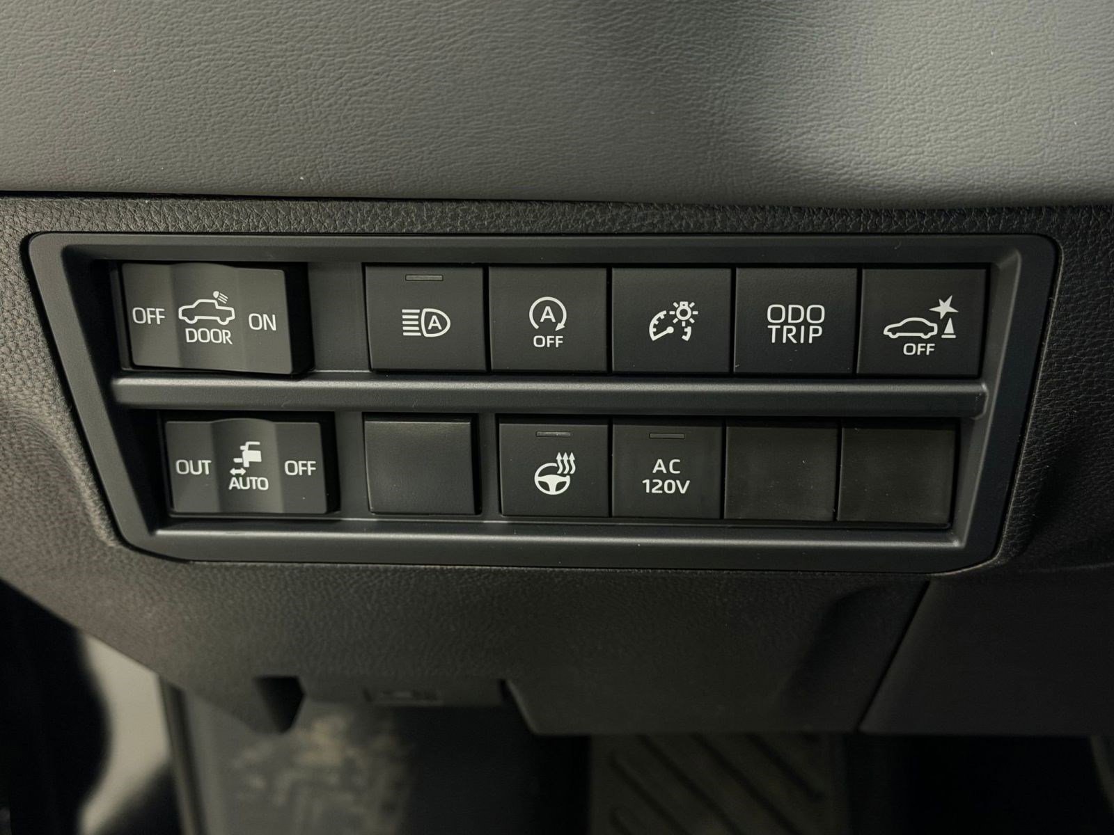 New 2026 Toyota Tundra Platinum image 17