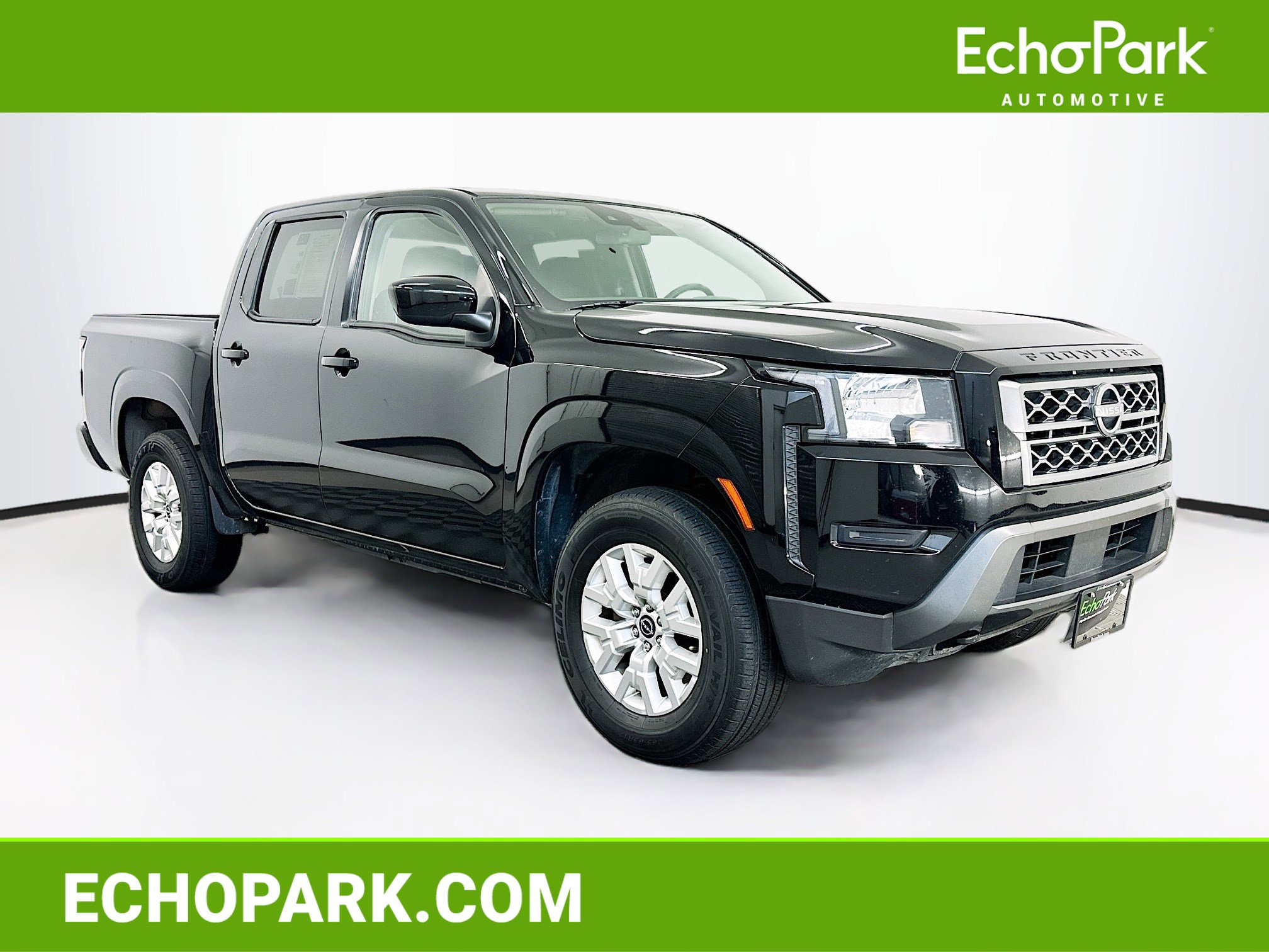 Used 2023 Nissan Frontier SV image 1