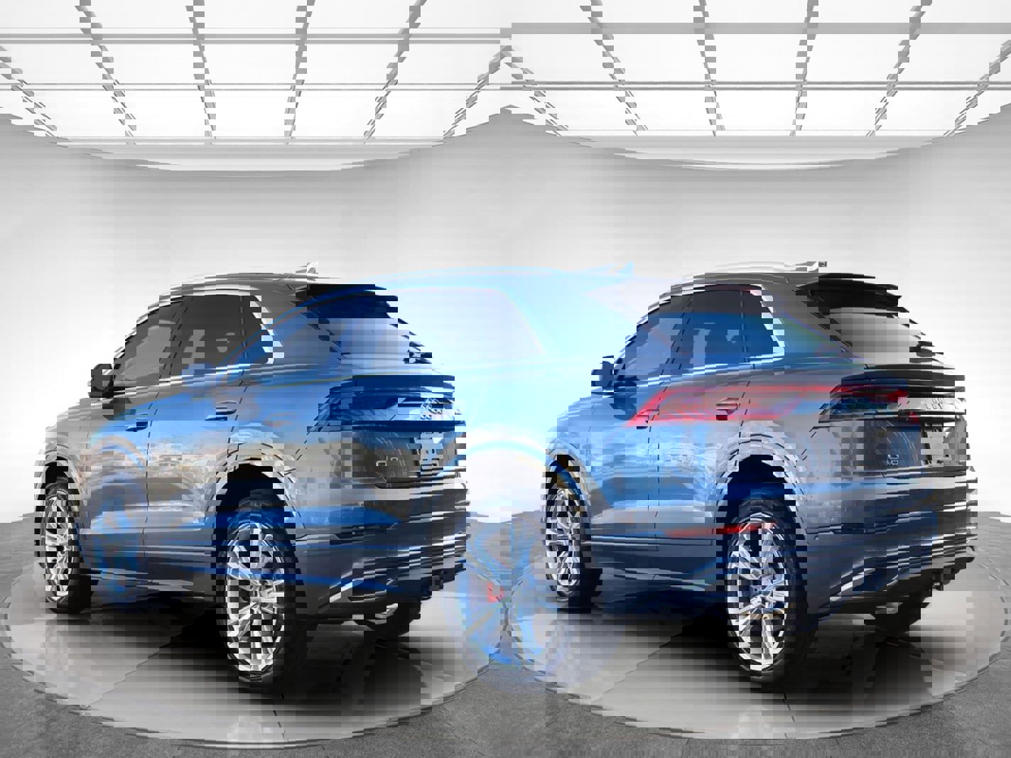 Used 2019 Audi Q8 Premium Plus w/ Premium Plus image 6