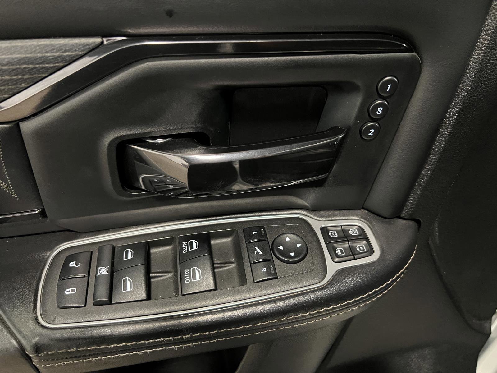 Used 2023 RAM 2500 Limited image 26