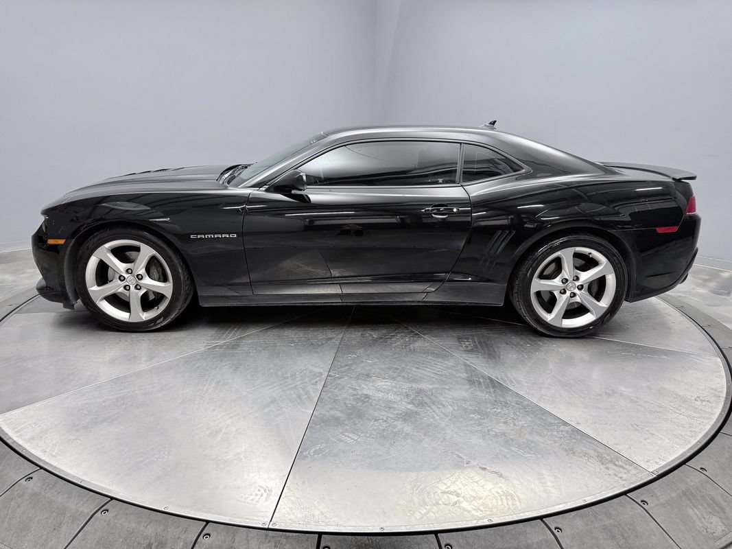Used 2015 Chevrolet Camaro SS w/ RS Package RWD image 8