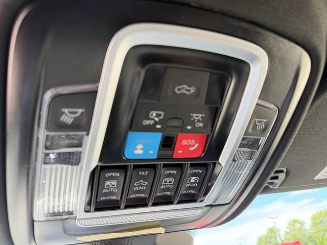 New 2026 RAM 1500 4x4 Crew Cab image 21