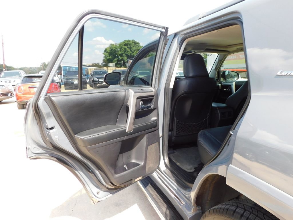 Used 2014 Toyota 4Runner SR5 image 23