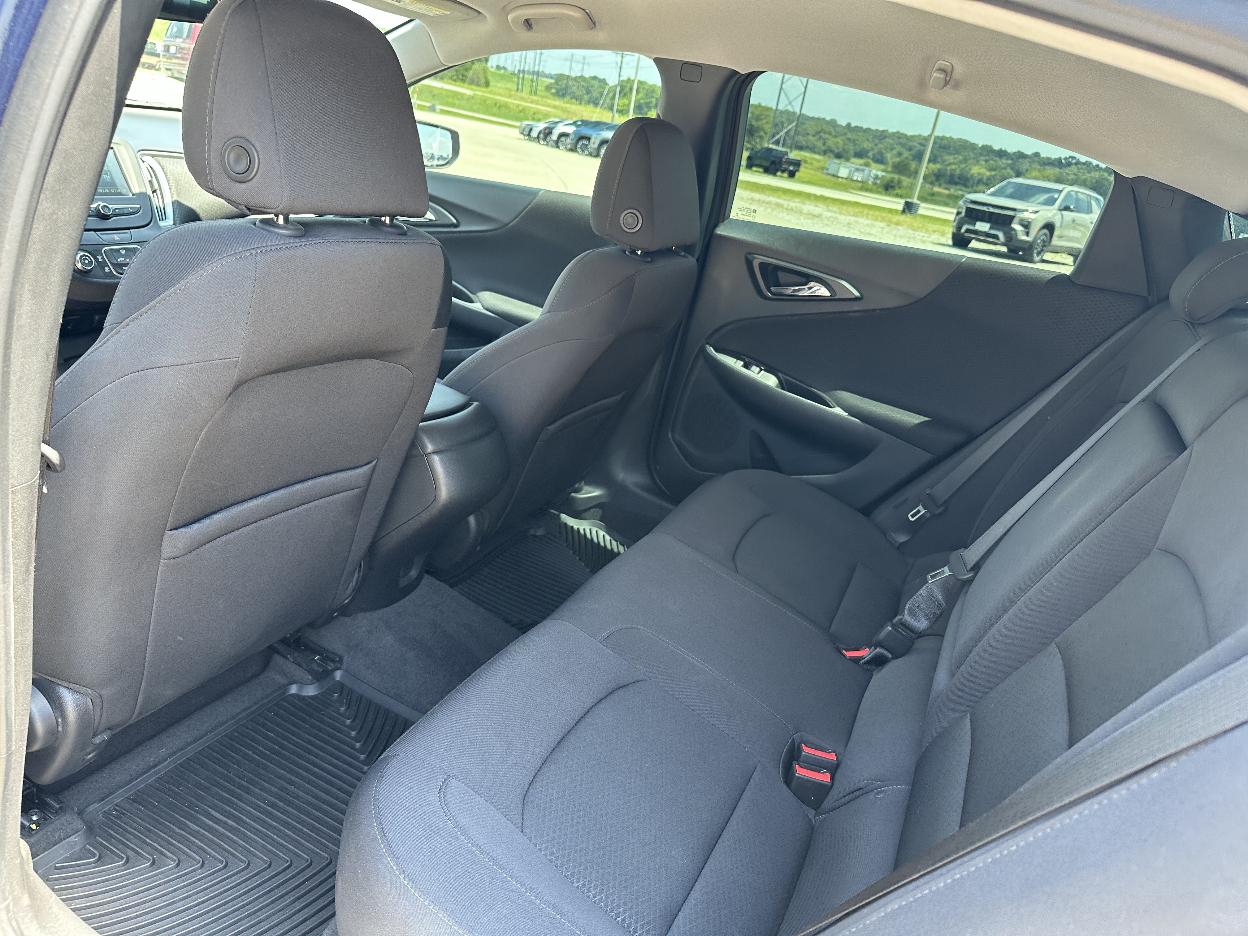 Used 2017 Chevrolet Malibu LS FWD image 15