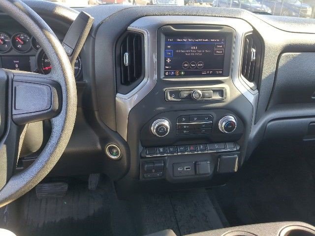 Certified 2025 GMC Sierra 3500 Pro w/ Convenience Package image 16