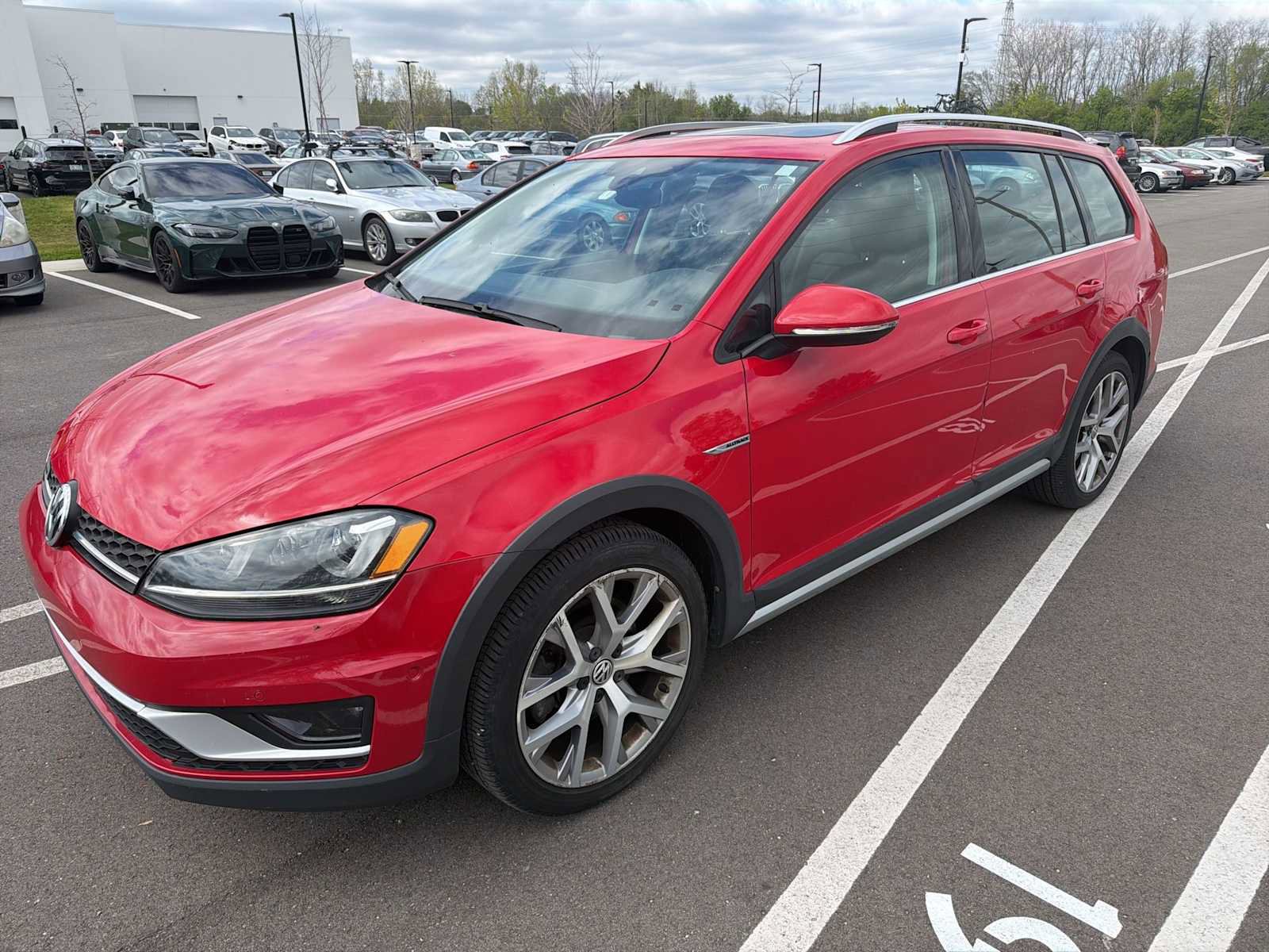 Used 2017 Volkswagen Golf Alltrack SEL AWD/4WD image 1