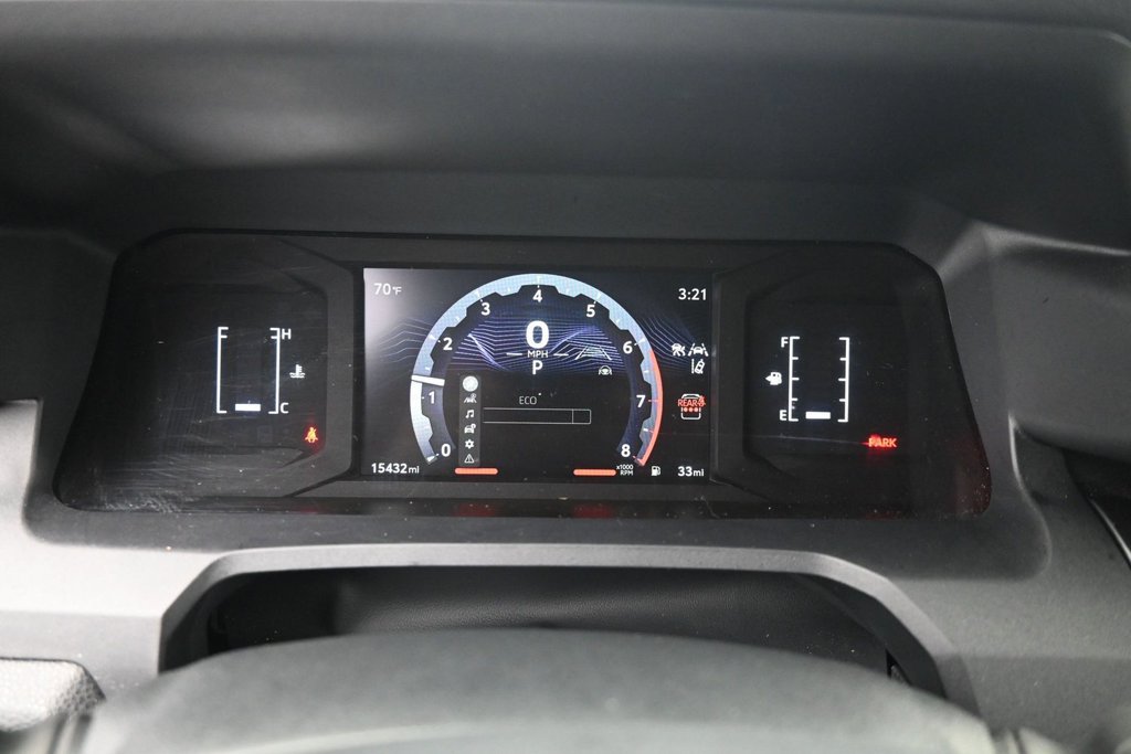 Used 2025 Toyota 4Runner SR5 AWD/4WD image 18