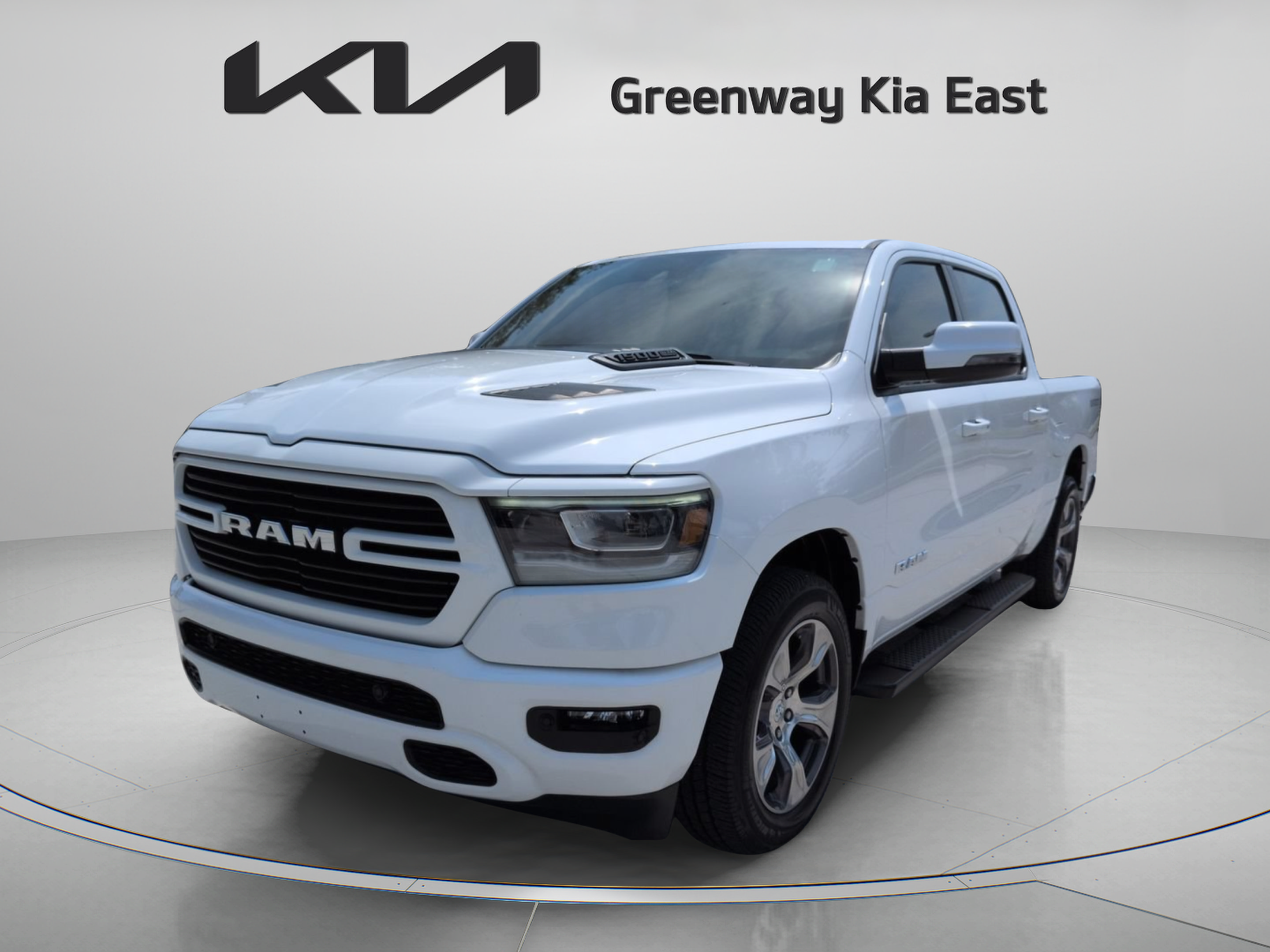 Used 2023 RAM 1500 Laramie RWD image 10