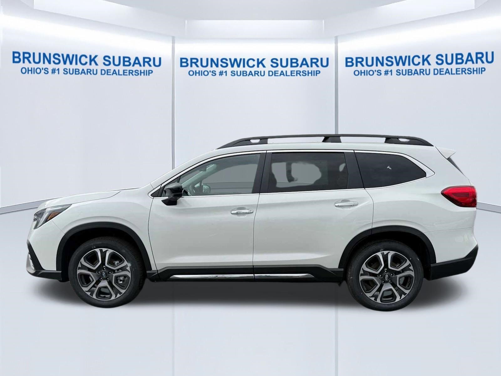 New 2026 Subaru Ascent Touring w/ Popular Package #2 AWD/4WD image 3