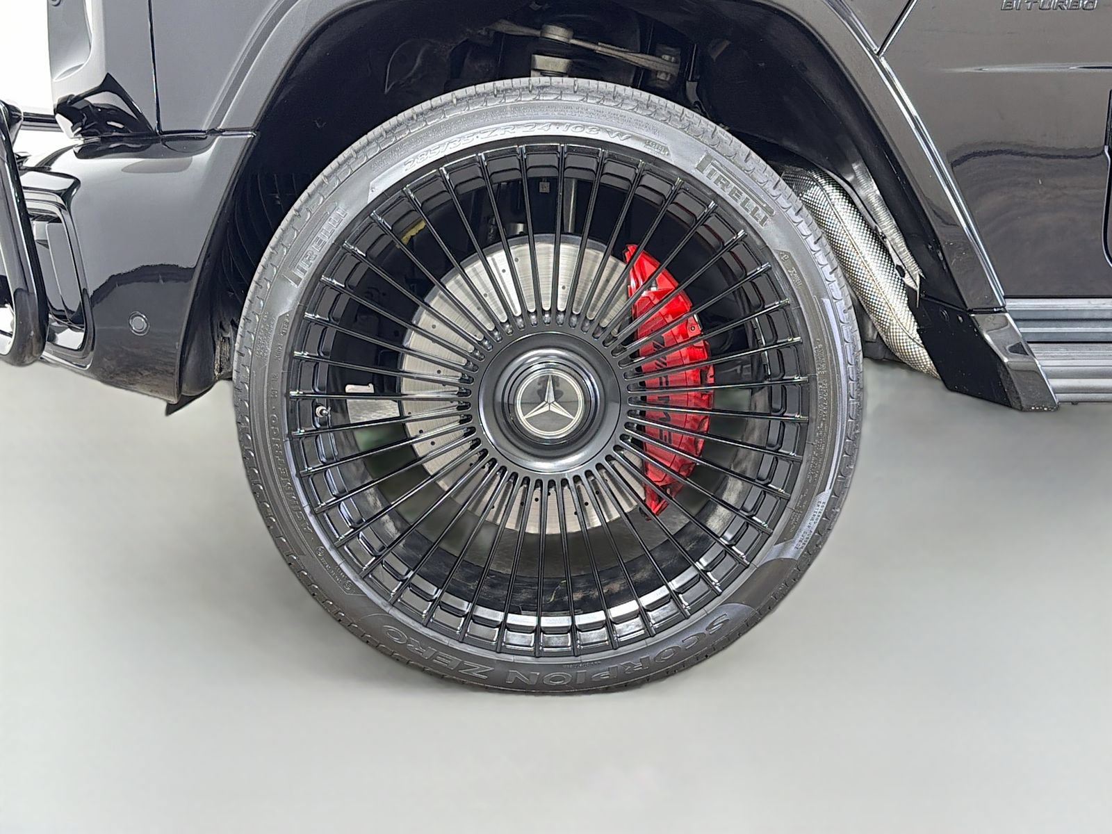Used 2025 Mercedes-Benz G 63 AMG 4MATIC image 35