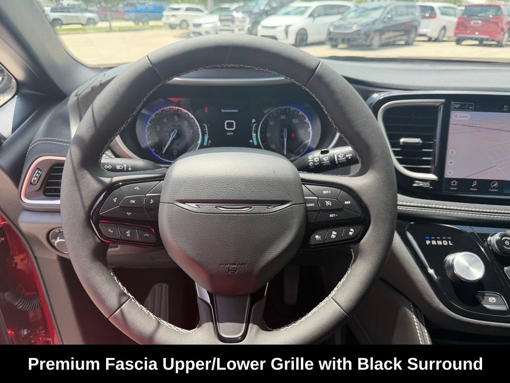 New 2027 Chrysler Pacifica Limited FWD image 23
