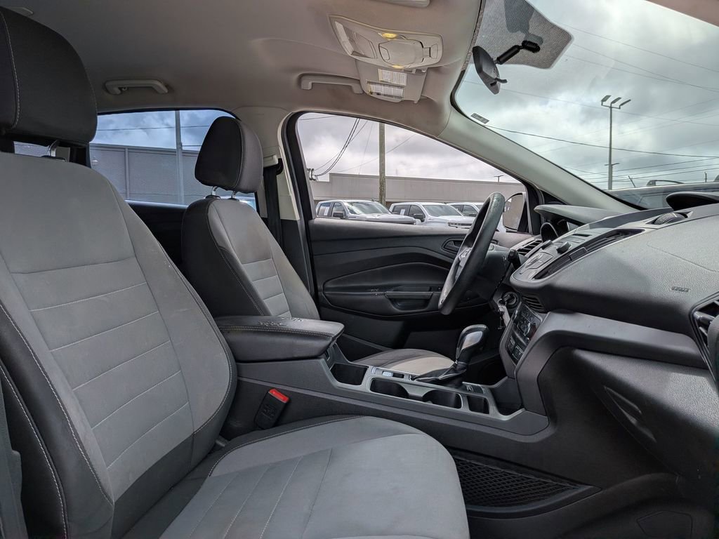 Used 2017 Ford Escape S image 17