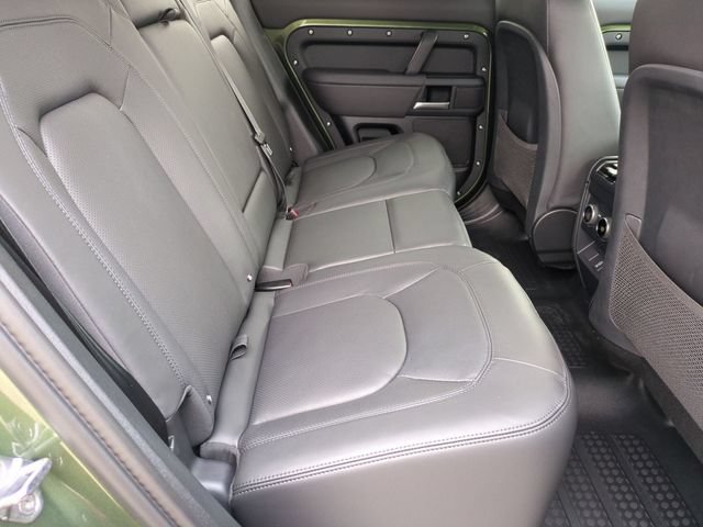New 2026 Land Rover Defender 110 X-Dynamic SE AWD/4WD image 17