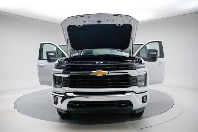 Used 2025 Chevrolet Silverado 2500 LT w/ Convenience Package AWD/4WD image 17