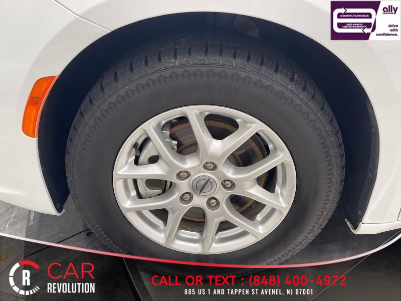 Used 2022 Chrysler Pacifica Touring-L image 50