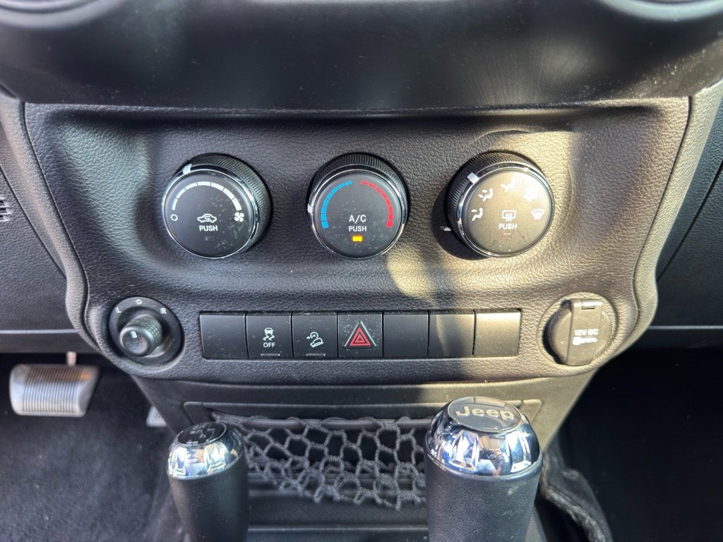 Used 2016 Jeep Wrangler Unlimited Sport w/ Quick Order Package 24S image 34