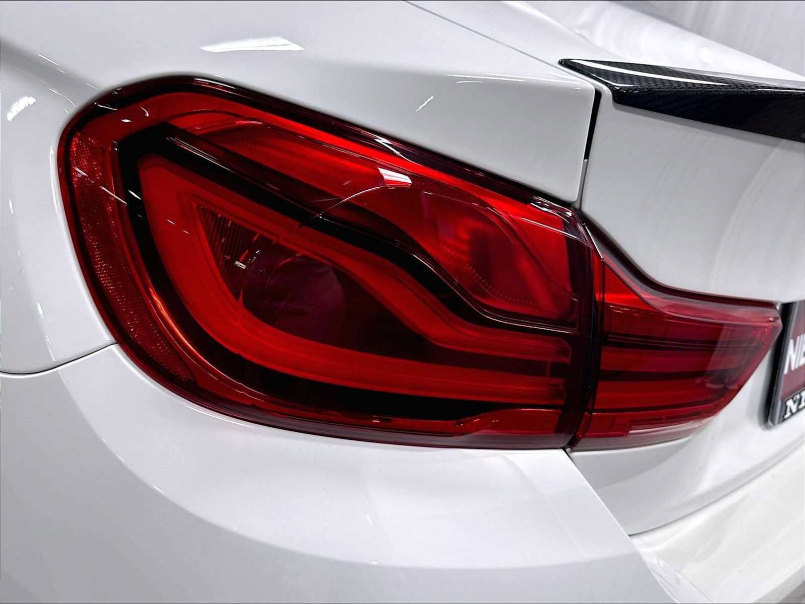 Used 2019 BMW M4 Coupe w/ Executive Package RWD image 34