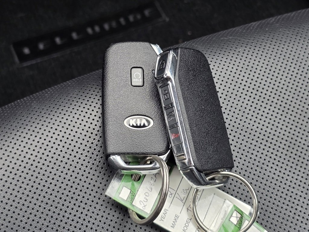 Used 2021 Kia Telluride S image 39