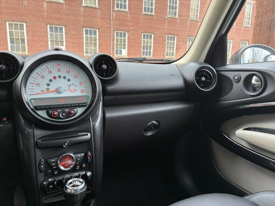 Used 2013 MINI Cooper Paceman image 16