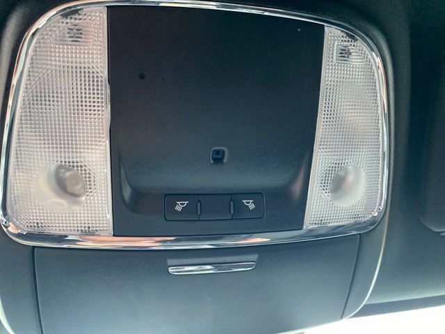Used 2018 Jeep Grand Cherokee Laredo AWD/4WD image 21