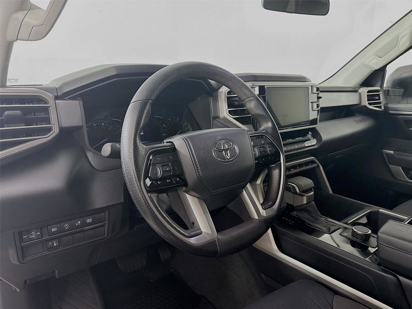 Used 2022 Toyota Tundra SR5 RWD image 13
