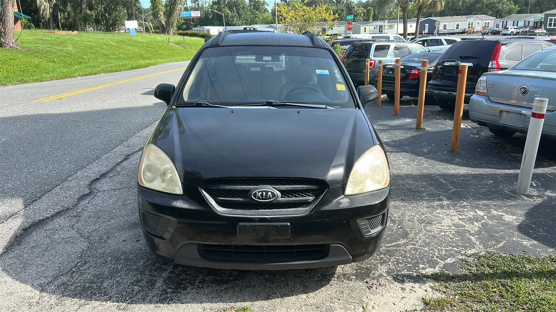 Used 2008 Kia Rondo LX w/ Convenience Pkg FWD image 2