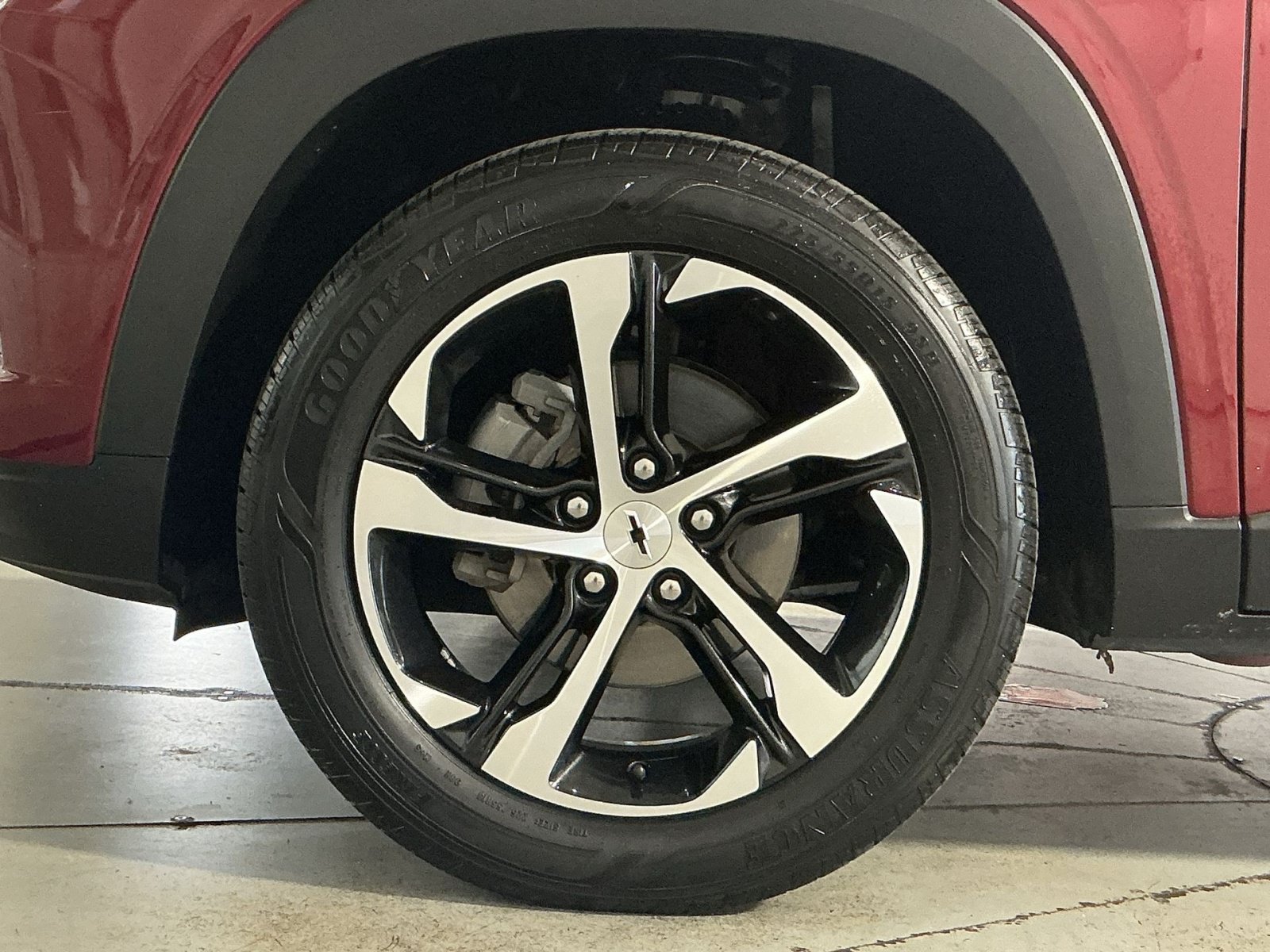 Used 2024 Chevrolet Trax RS FWD image 13