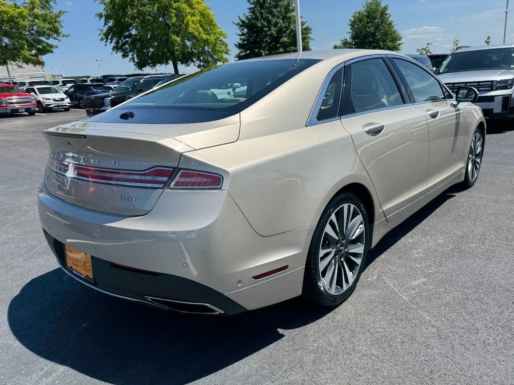 Used 2017 Lincoln MKZ Select w/ Technology Package FWD image 3