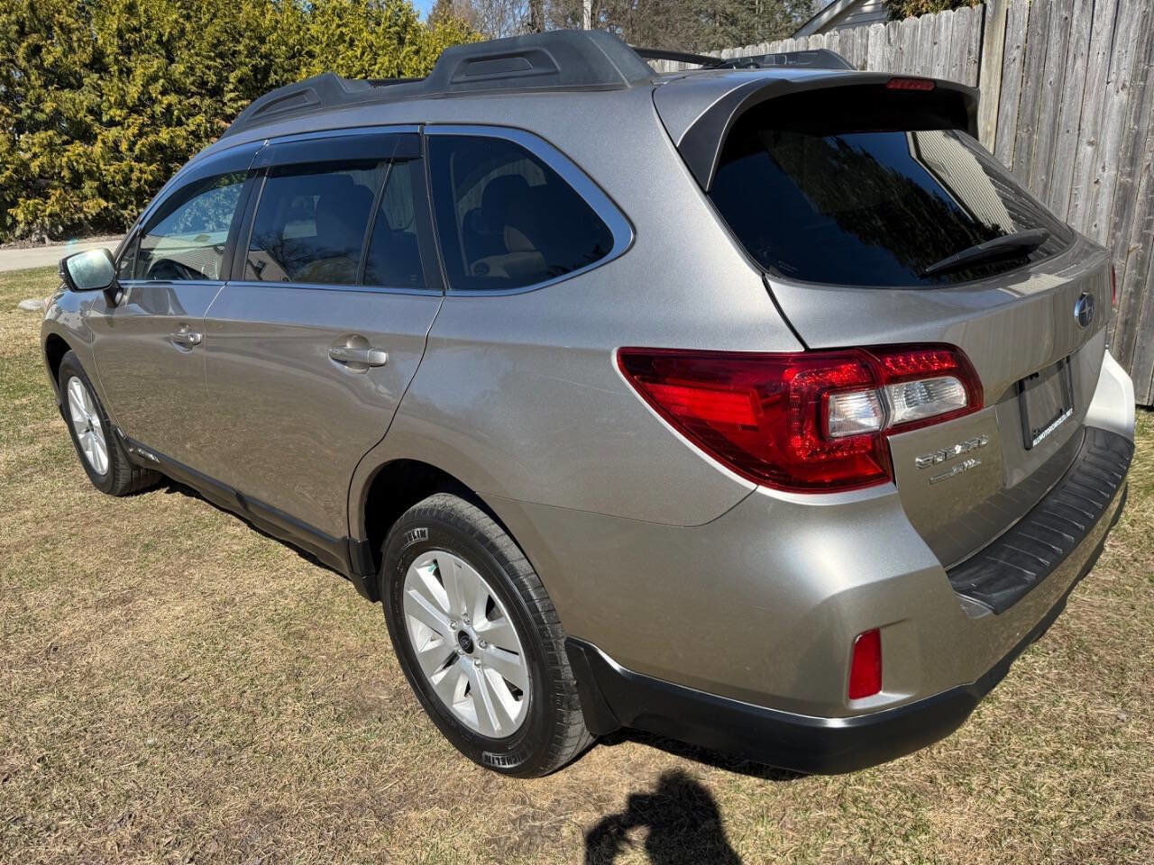 Used 2015 Subaru Outback 2.5i Premium image 5