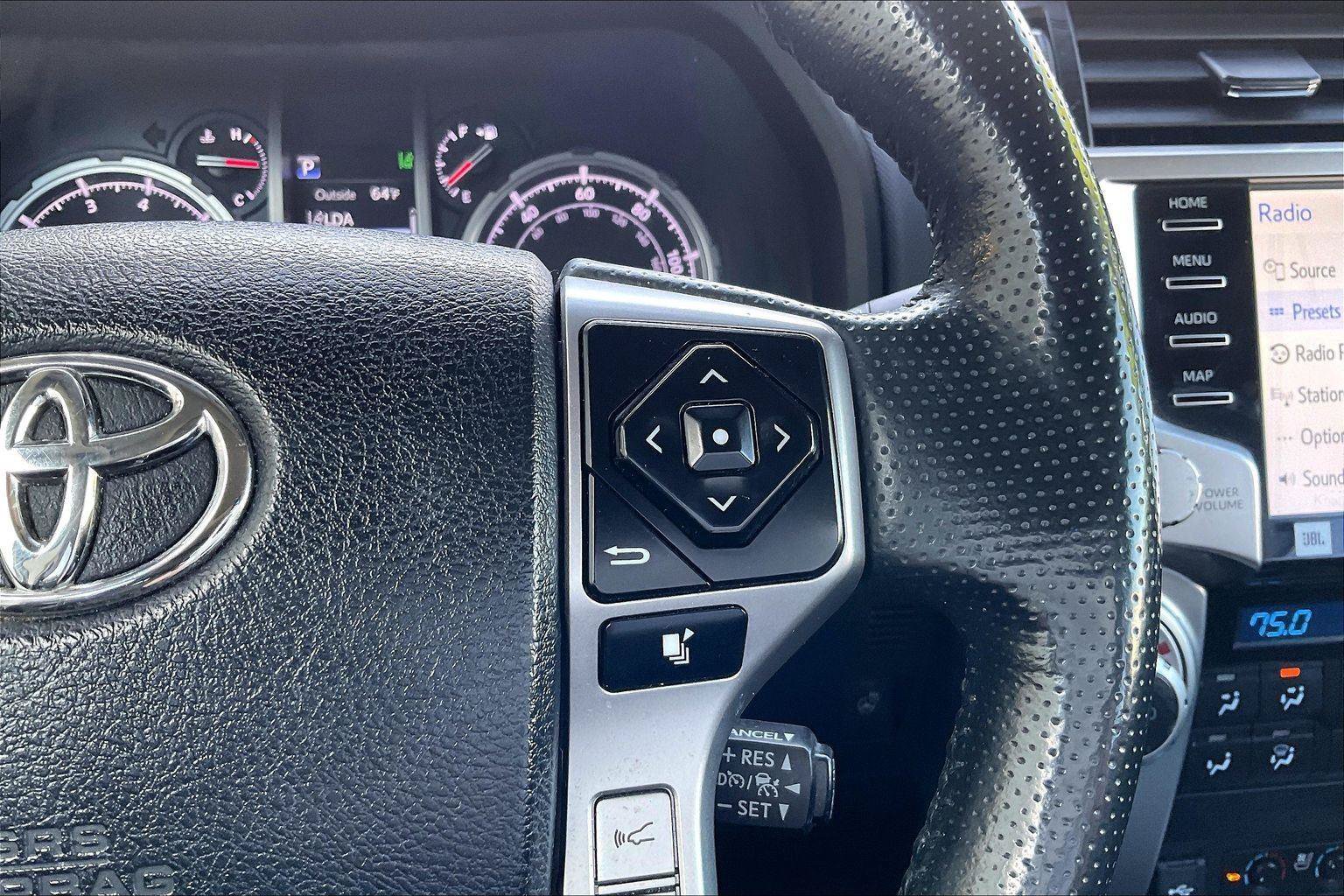 Used 2023 Toyota 4Runner Limited AWD/4WD image 17
