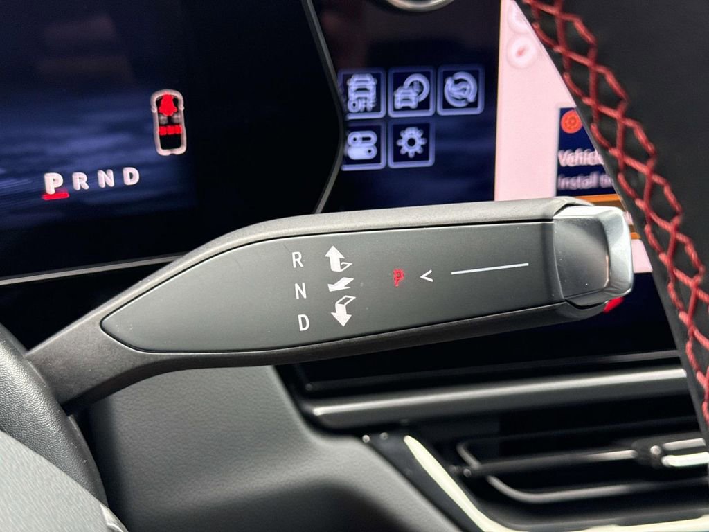 Used 2024 Chevrolet Equinox EV RS image 37