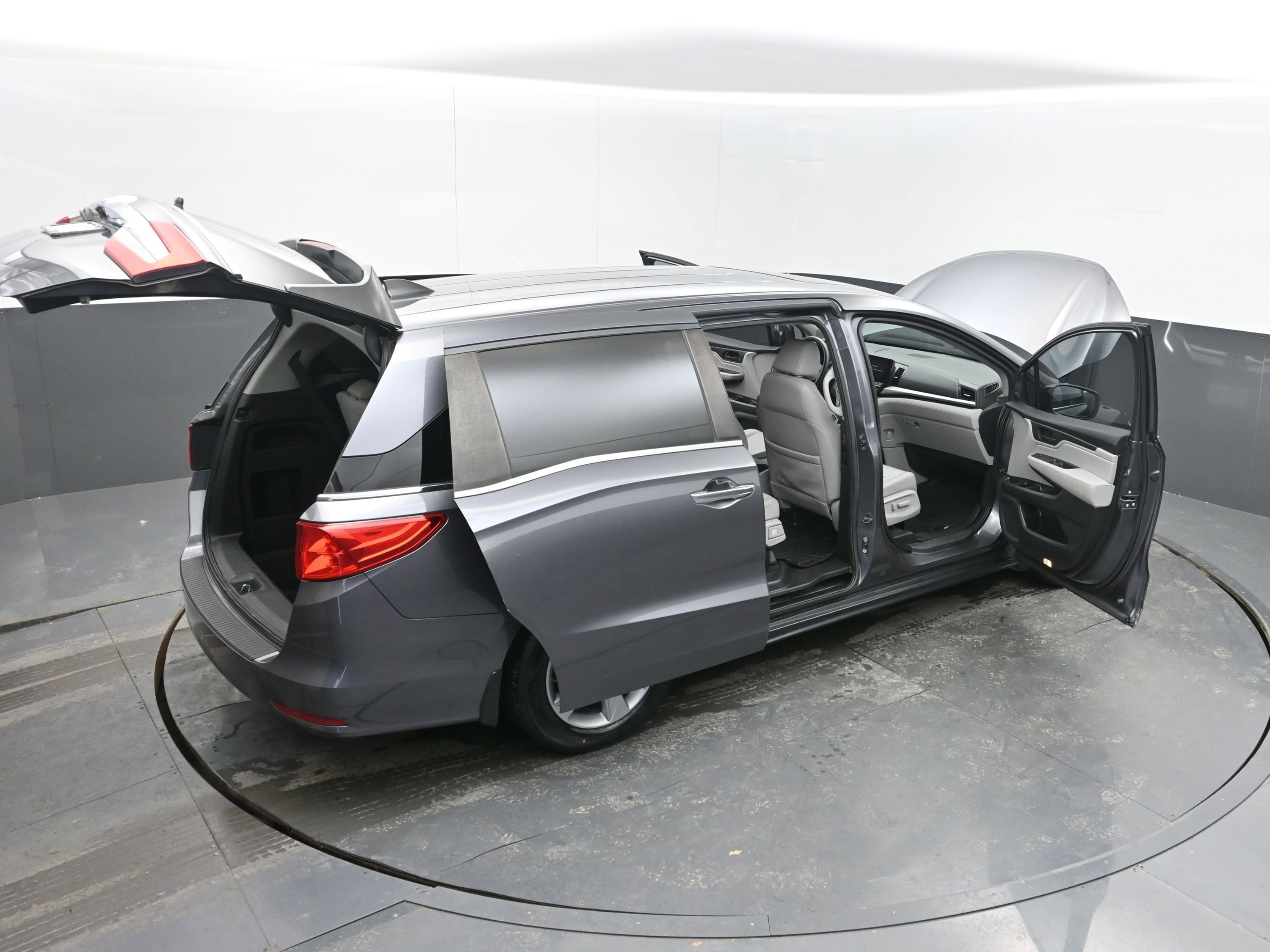 Used 2018 Honda Odyssey EX-L image 42