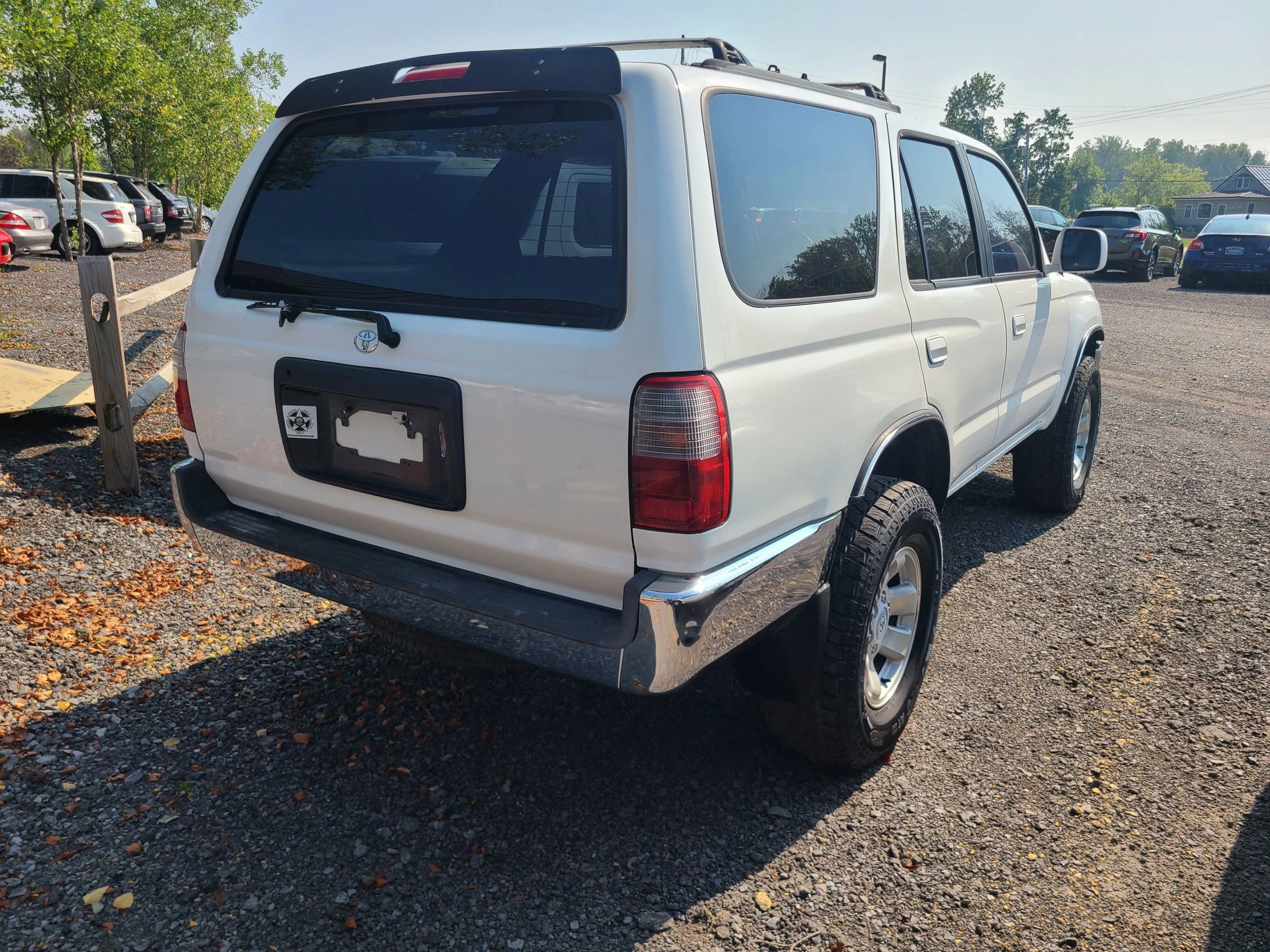 Used 1999 Toyota 4Runner SR5 image 4