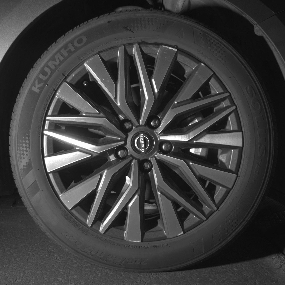 Used 2025 Nissan Altima 2.5 SV image 13