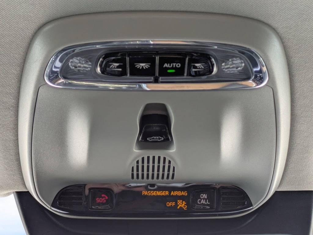 Used 2020 Volvo XC90 T6 Inscription w/ Protection Package Premier image 26