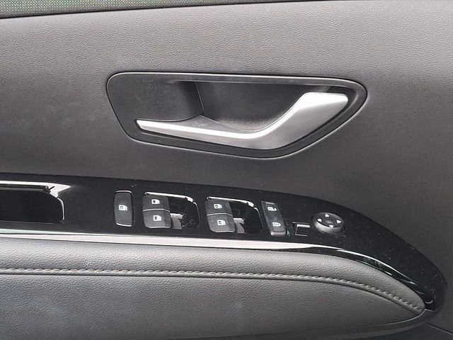 Used 2023 Hyundai Tucson Limited image 12
